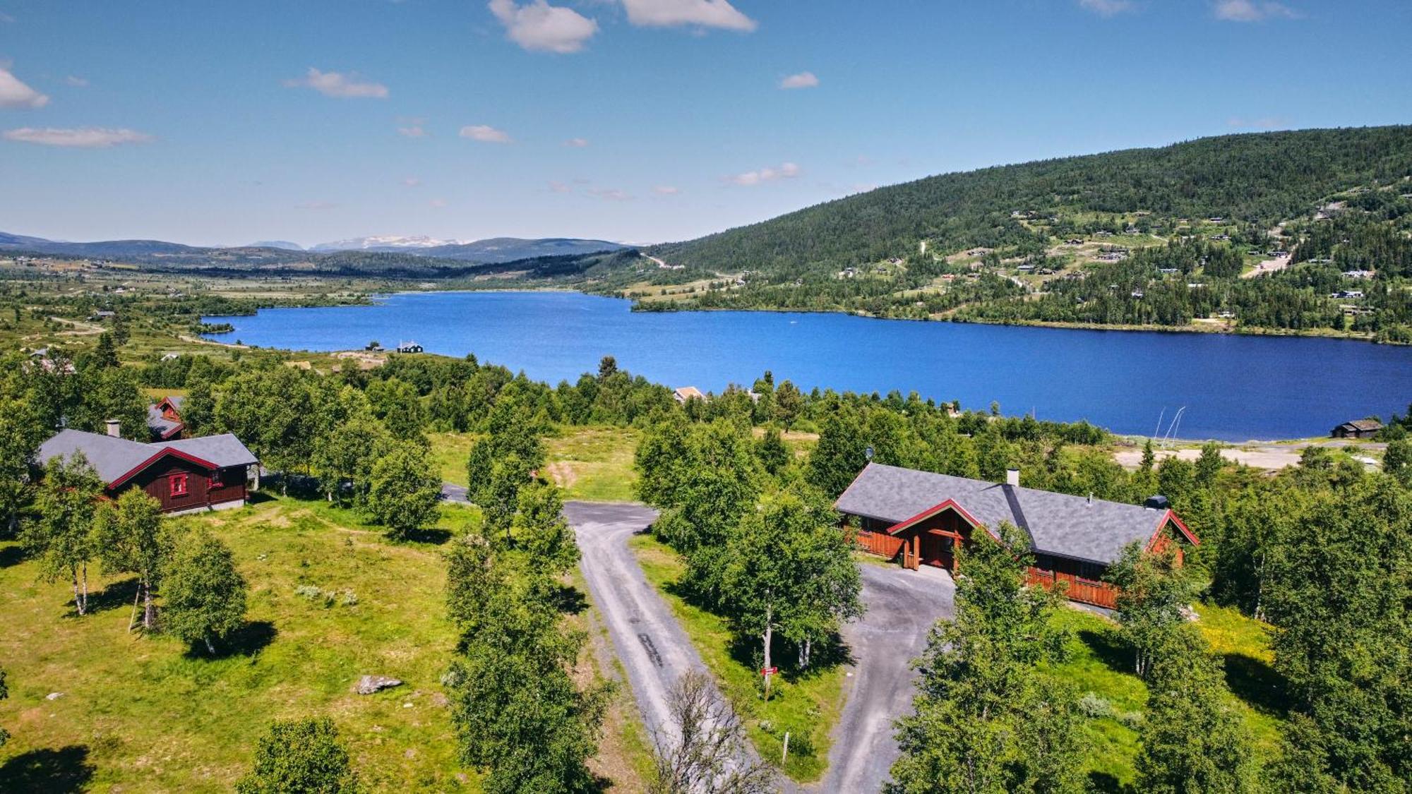 Brennabu Villa Ron Екстериор снимка